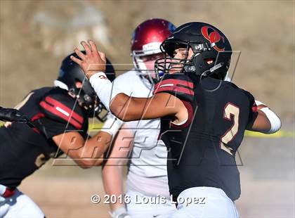 Thumbnail 3 in St. Joseph's Prep vs. Oaks Christian (Honor Bowl Series) photogallery.