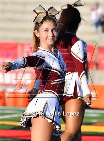 Thumbnail 2 in St. Joseph's Prep vs. Oaks Christian (Honor Bowl Series) photogallery.