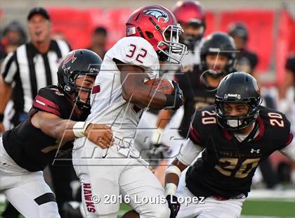 Thumbnail 2 in St. Joseph's Prep vs. Oaks Christian (Honor Bowl Series) photogallery.
