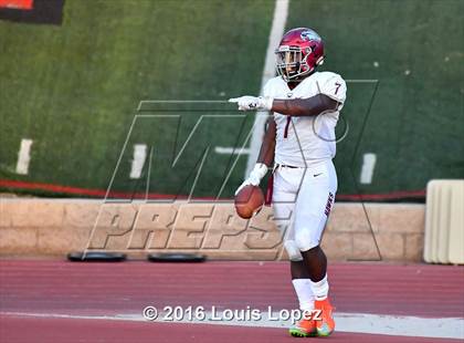 Thumbnail 3 in St. Joseph's Prep vs. Oaks Christian (Honor Bowl Series) photogallery.