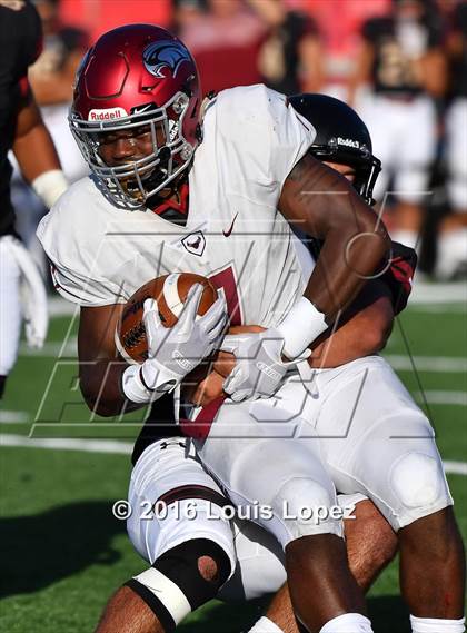 Thumbnail 3 in St. Joseph's Prep vs. Oaks Christian (Honor Bowl Series) photogallery.