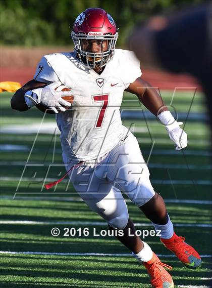 Thumbnail 1 in St. Joseph's Prep vs. Oaks Christian (Honor Bowl Series) photogallery.