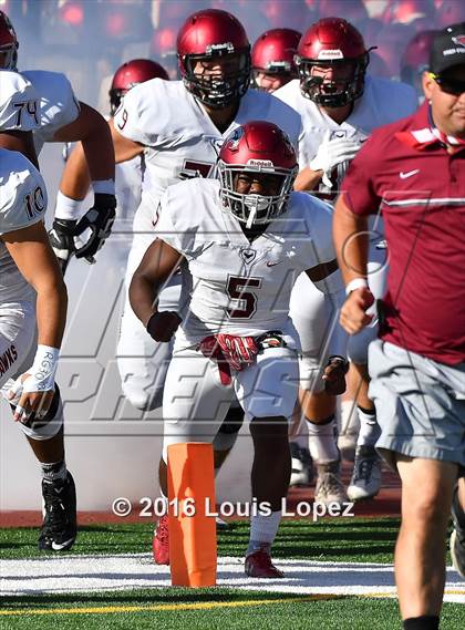 Thumbnail 3 in St. Joseph's Prep vs. Oaks Christian (Honor Bowl Series) photogallery.