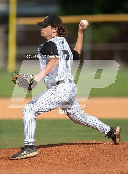 Thumbnail 3 in E.D. White vs Haynes Academy @ Bonnabel Magnet Academy photogallery.