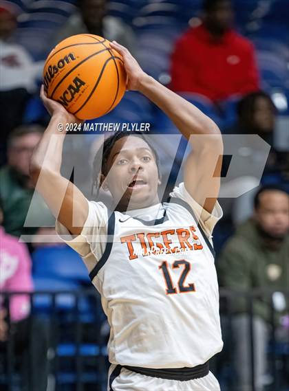 Thumbnail 1 in Fayetteville Academy vs. South View (Hoops and Dreams Showcase) photogallery.