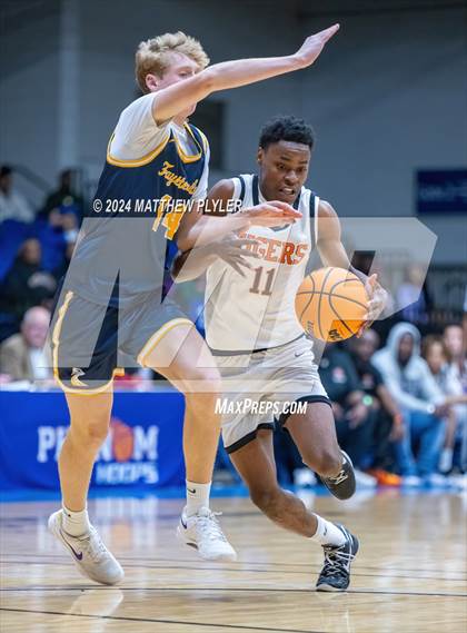 Thumbnail 1 in Fayetteville Academy vs. South View (Hoops and Dreams Showcase) photogallery.