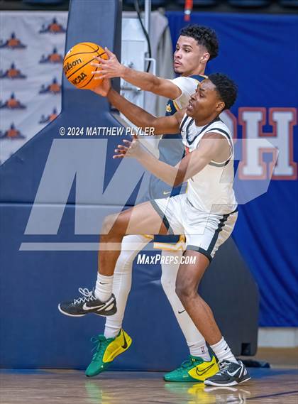 Thumbnail 3 in Fayetteville Academy vs. South View (Hoops and Dreams Showcase) photogallery.