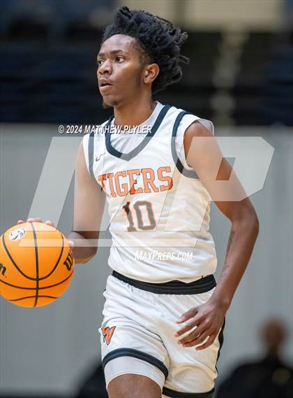 Thumbnail 2 in Fayetteville Academy vs. South View (Hoops and Dreams Showcase) photogallery.