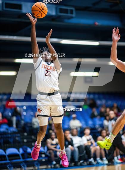 Thumbnail 2 in Fayetteville Academy vs. South View (Hoops and Dreams Showcase) photogallery.