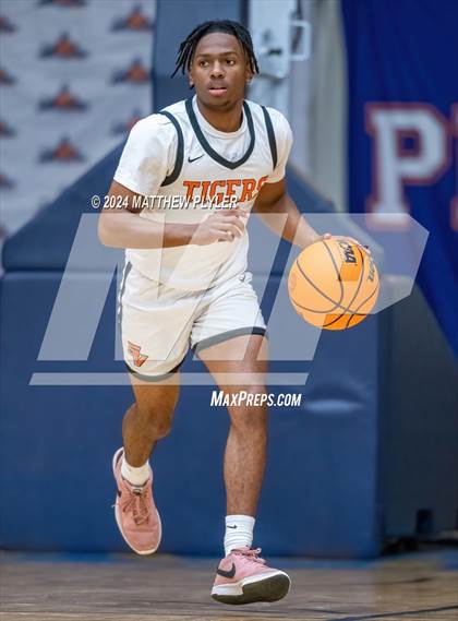 Thumbnail 1 in Fayetteville Academy vs. South View (Hoops and Dreams Showcase) photogallery.