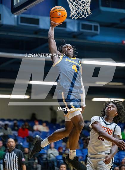 Thumbnail 2 in Fayetteville Academy vs. South View (Hoops and Dreams Showcase) photogallery.