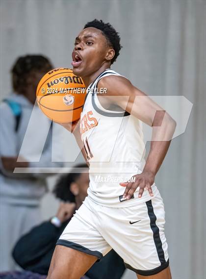 Thumbnail 2 in Fayetteville Academy vs. South View (Hoops and Dreams Showcase) photogallery.