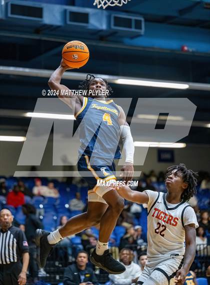 Thumbnail 3 in Fayetteville Academy vs. South View (Hoops and Dreams Showcase) photogallery.
