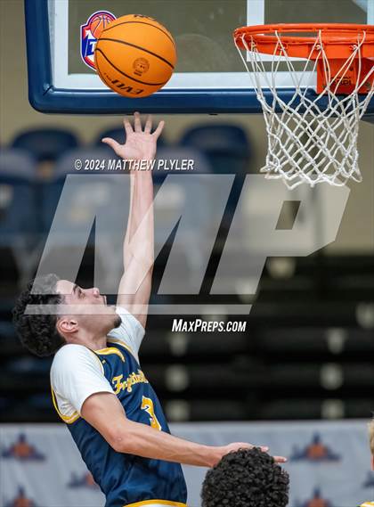 Thumbnail 2 in Fayetteville Academy vs. South View (Hoops and Dreams Showcase) photogallery.