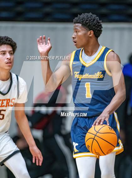 Thumbnail 2 in Fayetteville Academy vs. South View (Hoops and Dreams Showcase) photogallery.