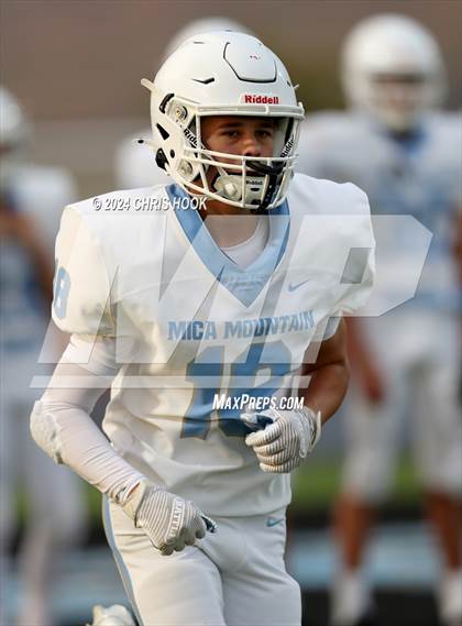 Thumbnail 3 in Mica Mountain Freshman Black and Blue Scrimmage photogallery.