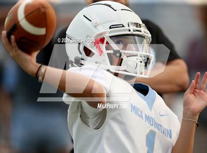 Thumbnail 3 in Mica Mountain Freshman Black and Blue Scrimmage photogallery.