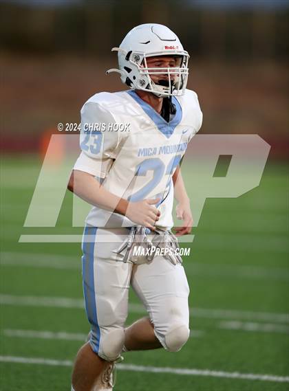 Thumbnail 2 in Mica Mountain Freshman Black and Blue Scrimmage photogallery.