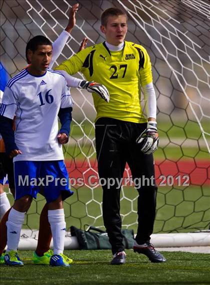 Thumbnail 3 in Alvin vs Dickinson (Friendswood Invitational) photogallery.