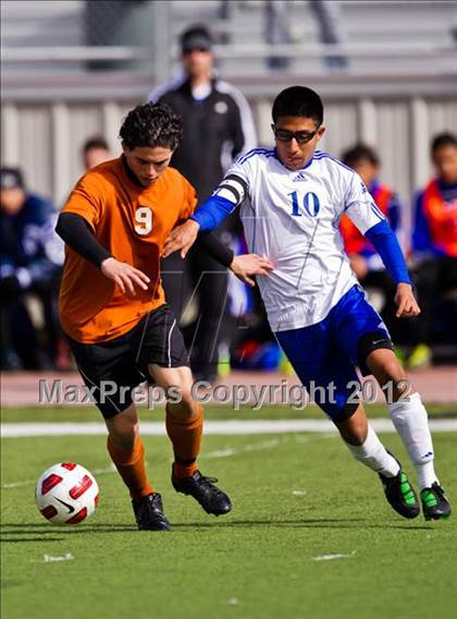 Thumbnail 3 in Alvin vs Dickinson (Friendswood Invitational) photogallery.