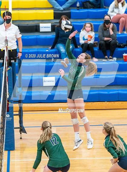 Thumbnail 3 in Cathedral vs Yorktown (IHSAA 4A Regional Semifinal) photogallery.