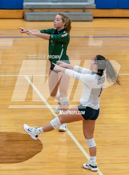 Thumbnail 3 in Cathedral vs Yorktown (IHSAA 4A Regional Semifinal) photogallery.