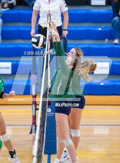 Thumbnail 1 in Cathedral vs Yorktown (IHSAA 4A Regional Semifinal) photogallery.