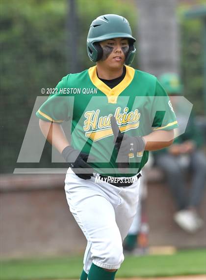 Thumbnail 1 in South Hills vs. Camas (Diamond National Classic) photogallery.