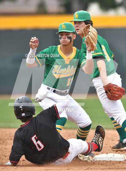 Thumbnail 2 in South Hills vs. Camas (Diamond National Classic) photogallery.