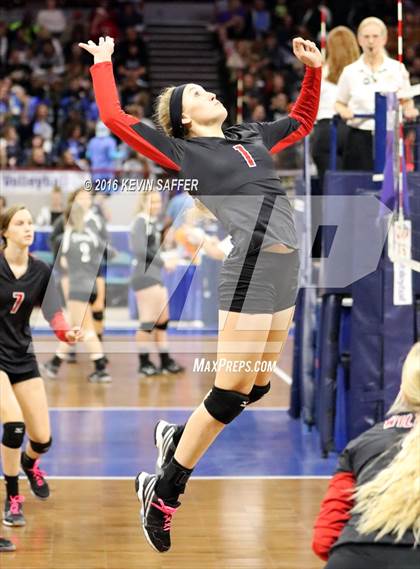 Thumbnail 3 in Kit Carson vs. Holly  (CHSAA 1A Pool Play) photogallery.