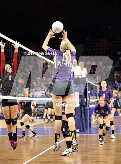 Thumbnail 1 in Kit Carson vs. Holly  (CHSAA 1A Pool Play) photogallery.
