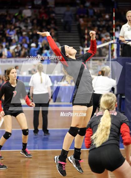 Thumbnail 1 in Kit Carson vs. Holly  (CHSAA 1A Pool Play) photogallery.