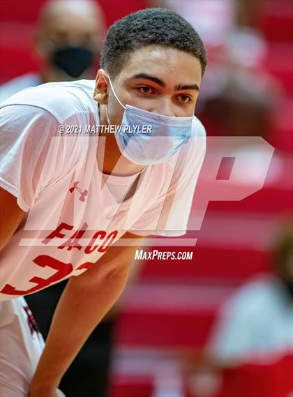 Thumbnail 3 in Jack Britt @ Seventy-First photogallery.