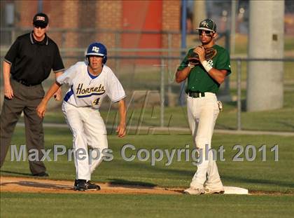 Thumbnail 3 in Blue Ridge vs Dodd City (UIL 1A Region 2 final) photogallery.