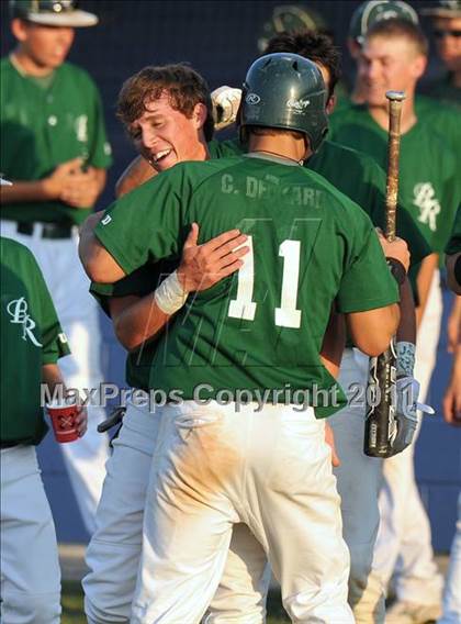 Thumbnail 2 in Blue Ridge vs Dodd City (UIL 1A Region 2 final) photogallery.