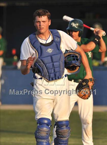 Thumbnail 3 in Blue Ridge vs Dodd City (UIL 1A Region 2 final) photogallery.