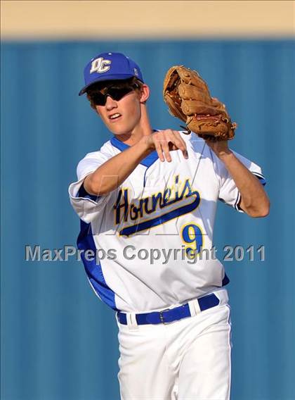 Thumbnail 3 in Blue Ridge vs Dodd City (UIL 1A Region 2 final) photogallery.