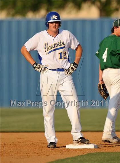 Thumbnail 1 in Blue Ridge vs Dodd City (UIL 1A Region 2 final) photogallery.