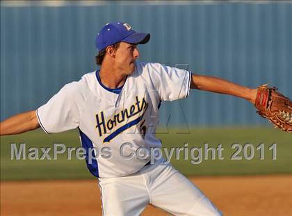 Thumbnail 2 in Blue Ridge vs Dodd City (UIL 1A Region 2 final) photogallery.