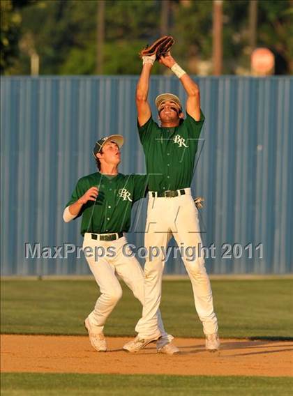 Thumbnail 3 in Blue Ridge vs Dodd City (UIL 1A Region 2 final) photogallery.