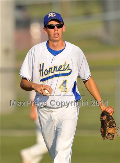 Thumbnail 1 in Blue Ridge vs Dodd City (UIL 1A Region 2 final) photogallery.