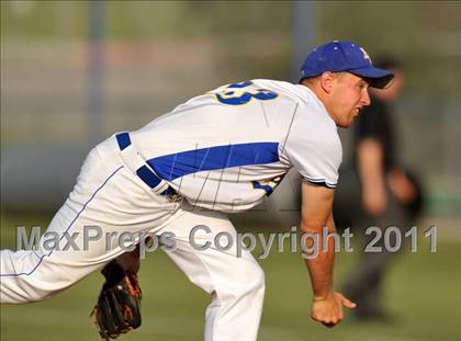 Thumbnail 3 in Blue Ridge vs Dodd City (UIL 1A Region 2 final) photogallery.