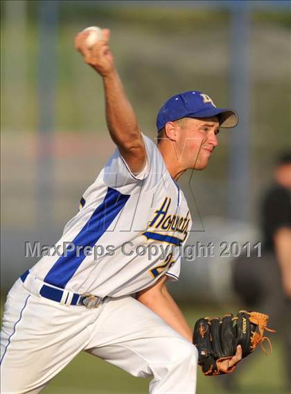 Thumbnail 2 in Blue Ridge vs Dodd City (UIL 1A Region 2 final) photogallery.
