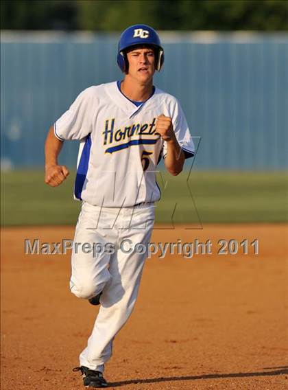 Thumbnail 3 in Blue Ridge vs Dodd City (UIL 1A Region 2 final) photogallery.