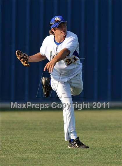 Thumbnail 1 in Blue Ridge vs Dodd City (UIL 1A Region 2 final) photogallery.