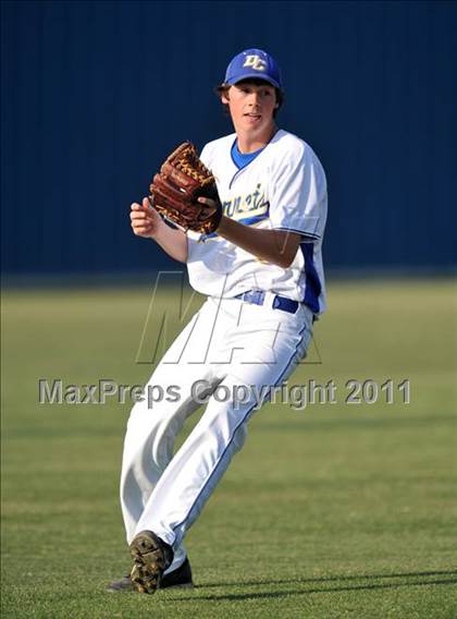 Thumbnail 2 in Blue Ridge vs Dodd City (UIL 1A Region 2 final) photogallery.