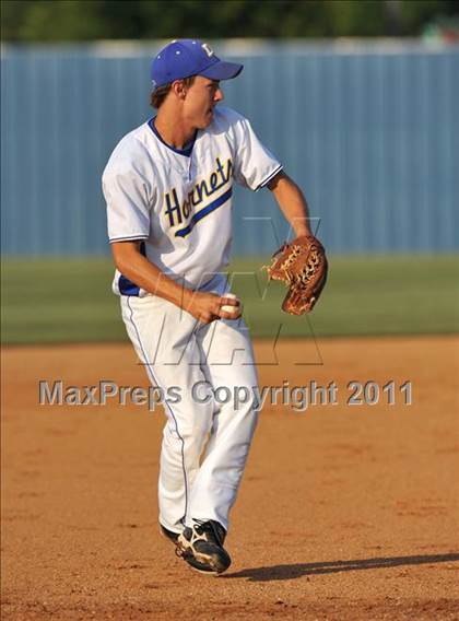 Thumbnail 1 in Blue Ridge vs Dodd City (UIL 1A Region 2 final) photogallery.