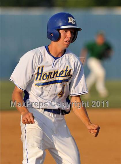 Thumbnail 2 in Blue Ridge vs Dodd City (UIL 1A Region 2 final) photogallery.