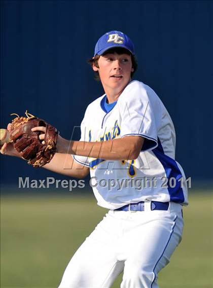 Thumbnail 1 in Blue Ridge vs Dodd City (UIL 1A Region 2 final) photogallery.