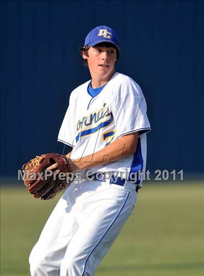Thumbnail 3 in Blue Ridge vs Dodd City (UIL 1A Region 2 final) photogallery.